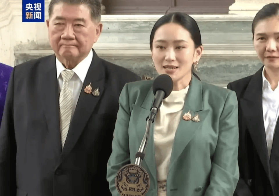 泰國三天兩換總理，準(zhǔn)備迎回佩通坦？