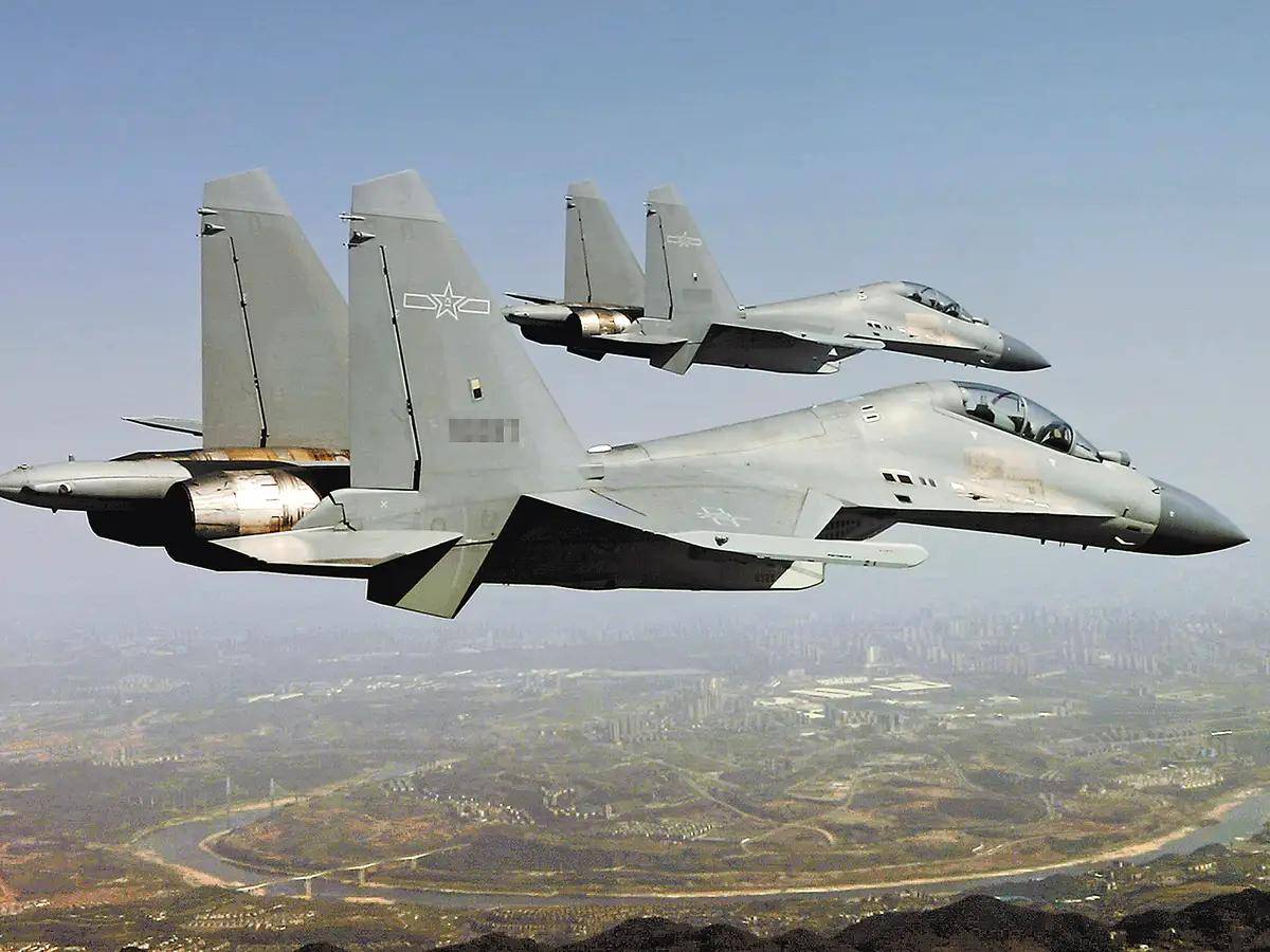 伊朗空軍覆滅后，殲16意外登頂外網(wǎng)熱搜：中國造武器在全球又火了