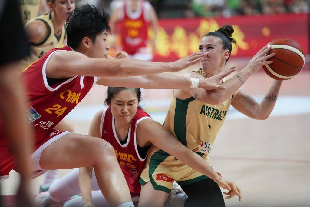 中國女籃逆轉(zhuǎn)澳大利亞結(jié)束亞洲杯熱身賽