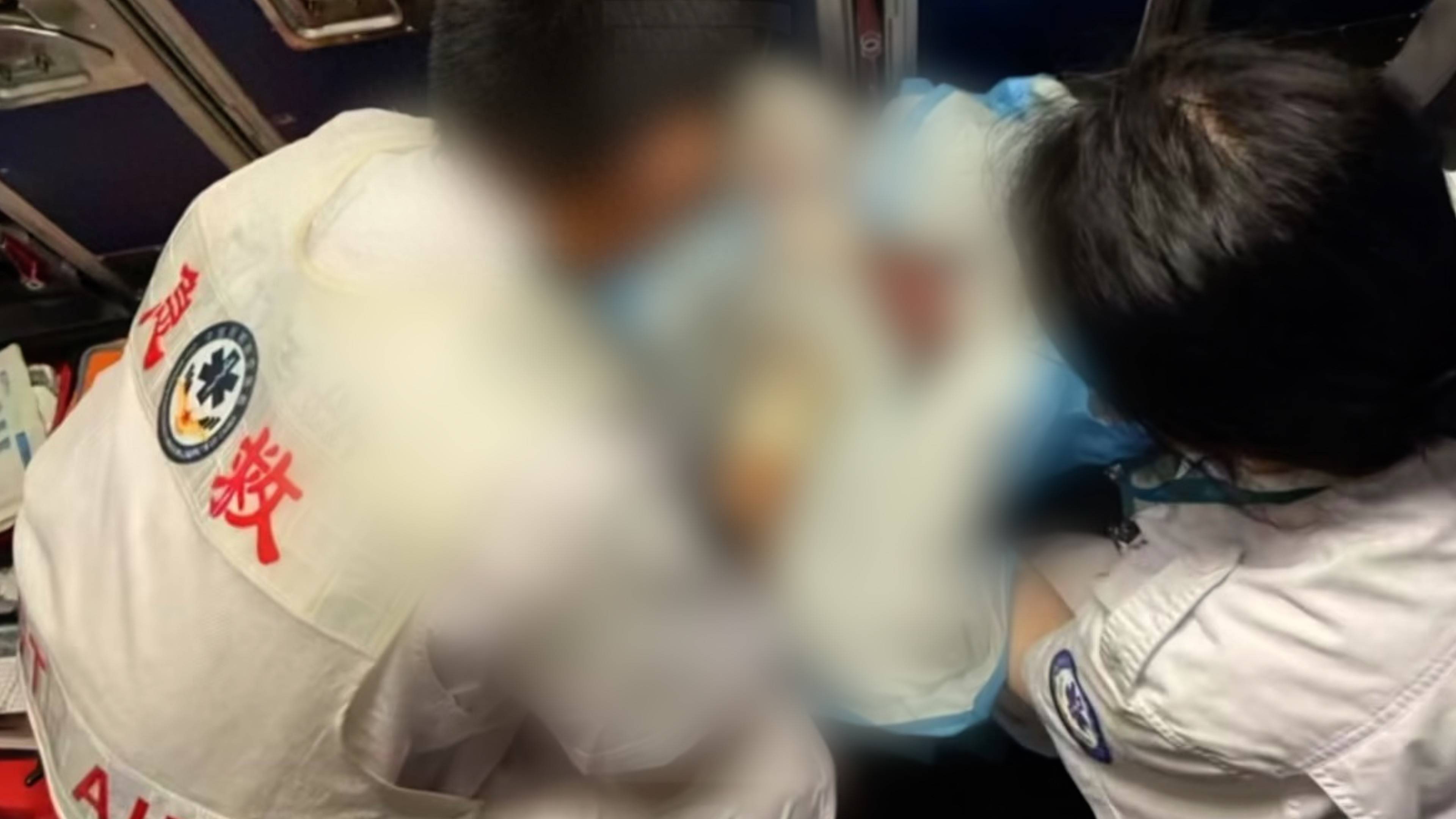 16歲孕婦在機(jī)上誕下一女嬰致航班延誤？航司稱系公司原因延誤，海口機(jī)場(chǎng)：母女平安