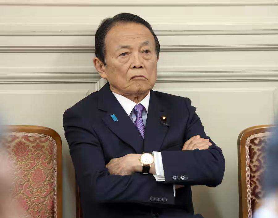 自民黨在參議院選舉慘敗后，麻生太郎想把石破茂拉下馬