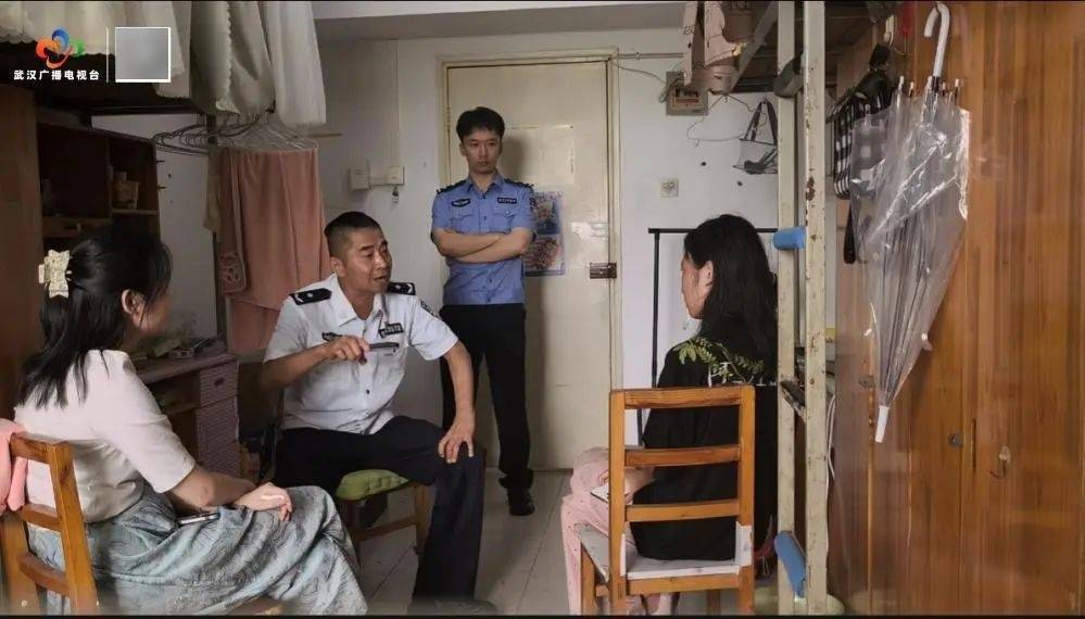 十分緊急！女研究生即將出境，武漢警方火速攔截