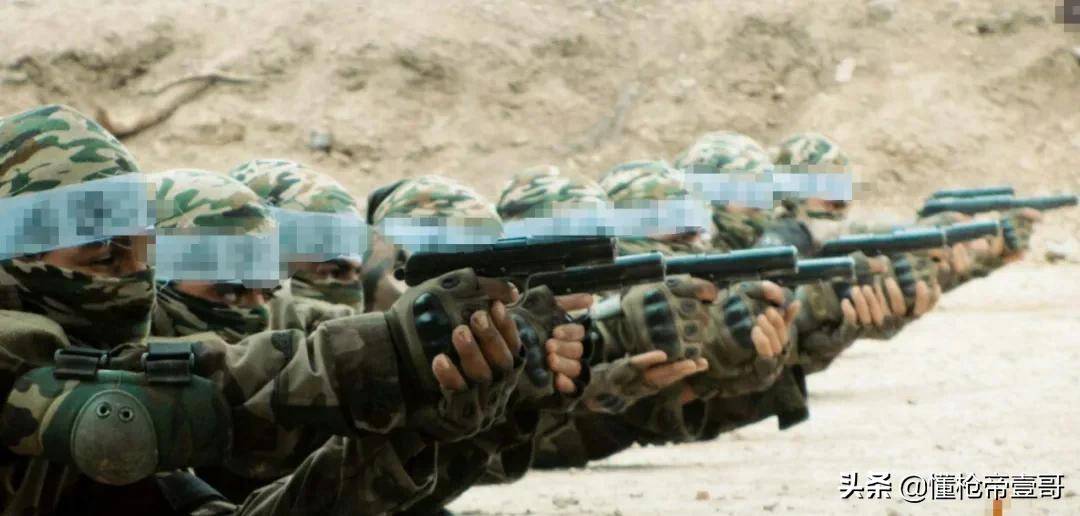 中國特種兵新裝備摸禿美軍，網友：你跟我說這是解放軍？