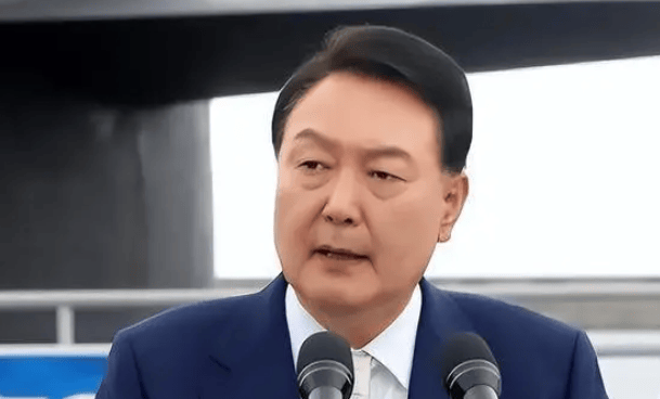 尹錫悅判了，傷害性不大，侮辱性極強(qiáng)，李在明果斷出手了，還要與朝鮮緩和關(guān)系？