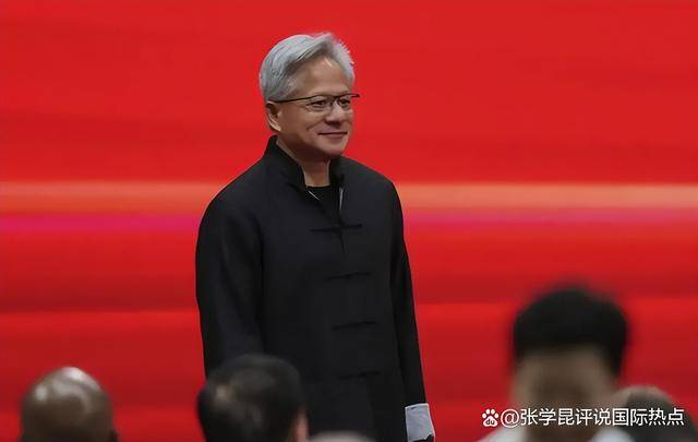 人模狗樣的黃仁勛實則留了一手？中國以牙還牙，打得美方措手不及