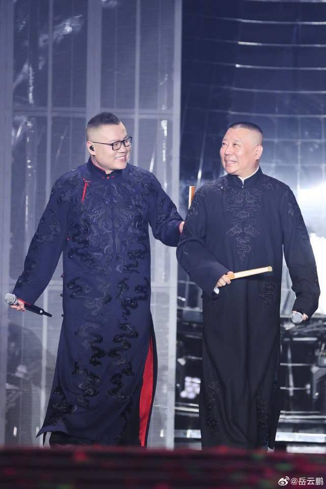 岳云鵬深夜發(fā)文回應(yīng)演唱會(huì)爭(zhēng)議：深知自己是業(yè)余，嗓音也沒(méi)有那么動(dòng)聽(tīng)，這一點(diǎn)您各位罵得對(duì)