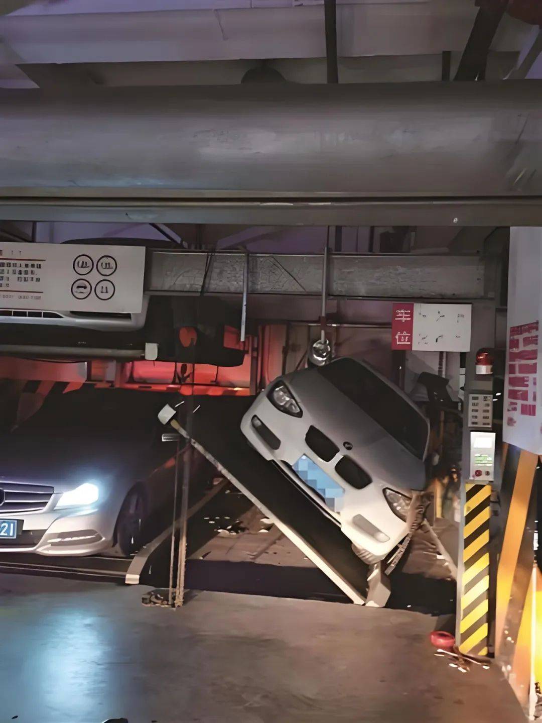 注意啦！“停用” 的停車設(shè)施千萬別用，太危險(xiǎn)！