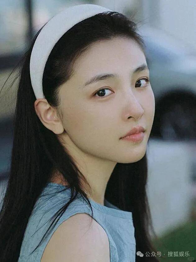 離婚三年又被拍到親密逛超市，他倆這是純帶娃還是真復(fù)合了？