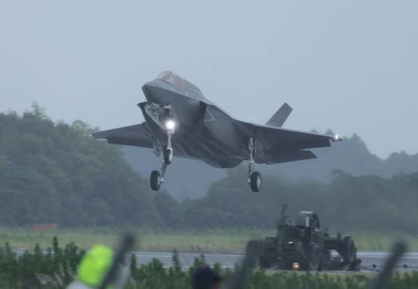 日本首批F-35B從美國飛回，戰(zhàn)后首次擁有艦載戰(zhàn)斗機
