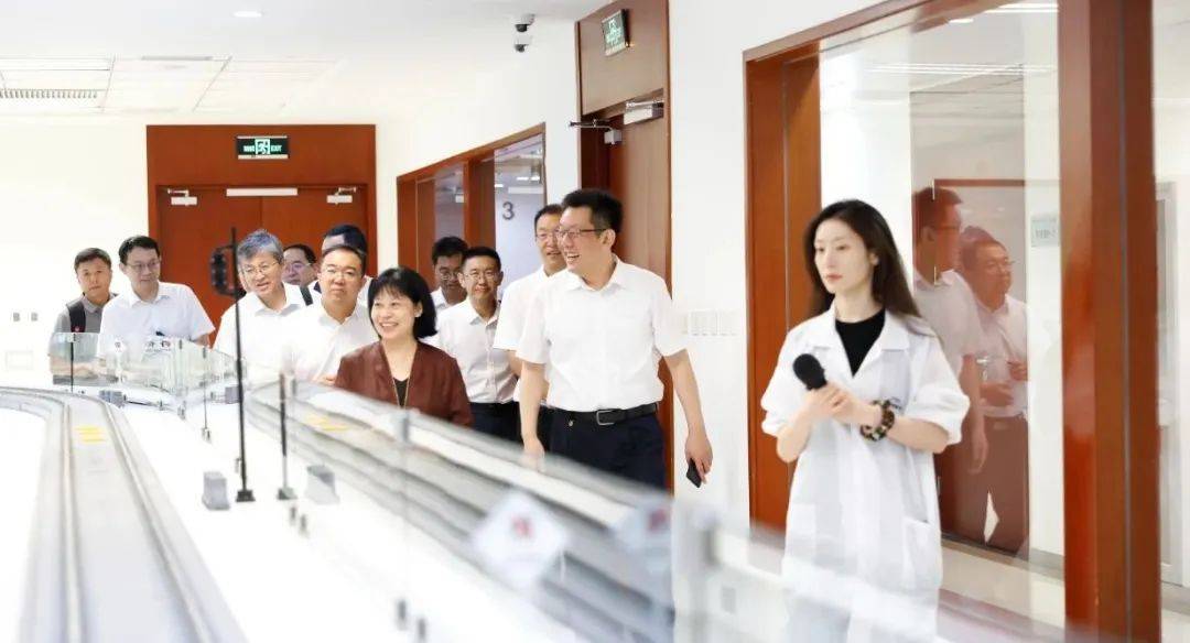蘭州交通大學(xué)黨委副書記、常務(wù)副校長聶磊到訪中國通號(hào)