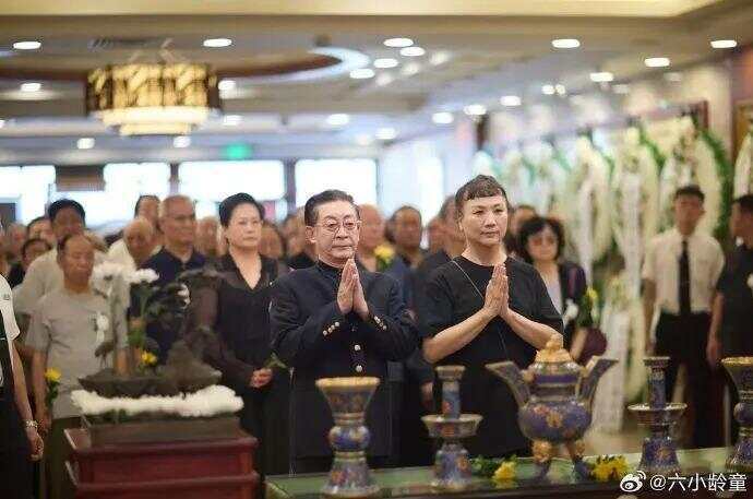 演員六小齡童、閆妮發(fā)文悼念！“他是我們的偶像”