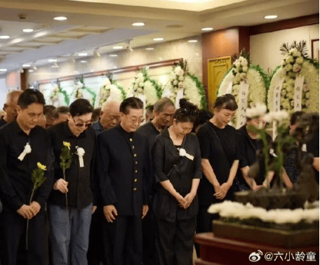 演員六小齡童、閆妮發(fā)文悼念！“他是我們的偶像”