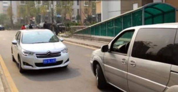 “剛走出去不到一分鐘就出事”，一家五口1死4傷！家屬最新發(fā)聲