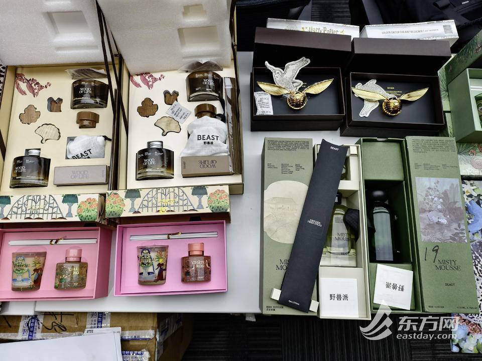 成本僅20元！上海警方成功破獲一起生產(chǎn)、銷售假冒品牌案，涉案金額4500余萬(wàn)元