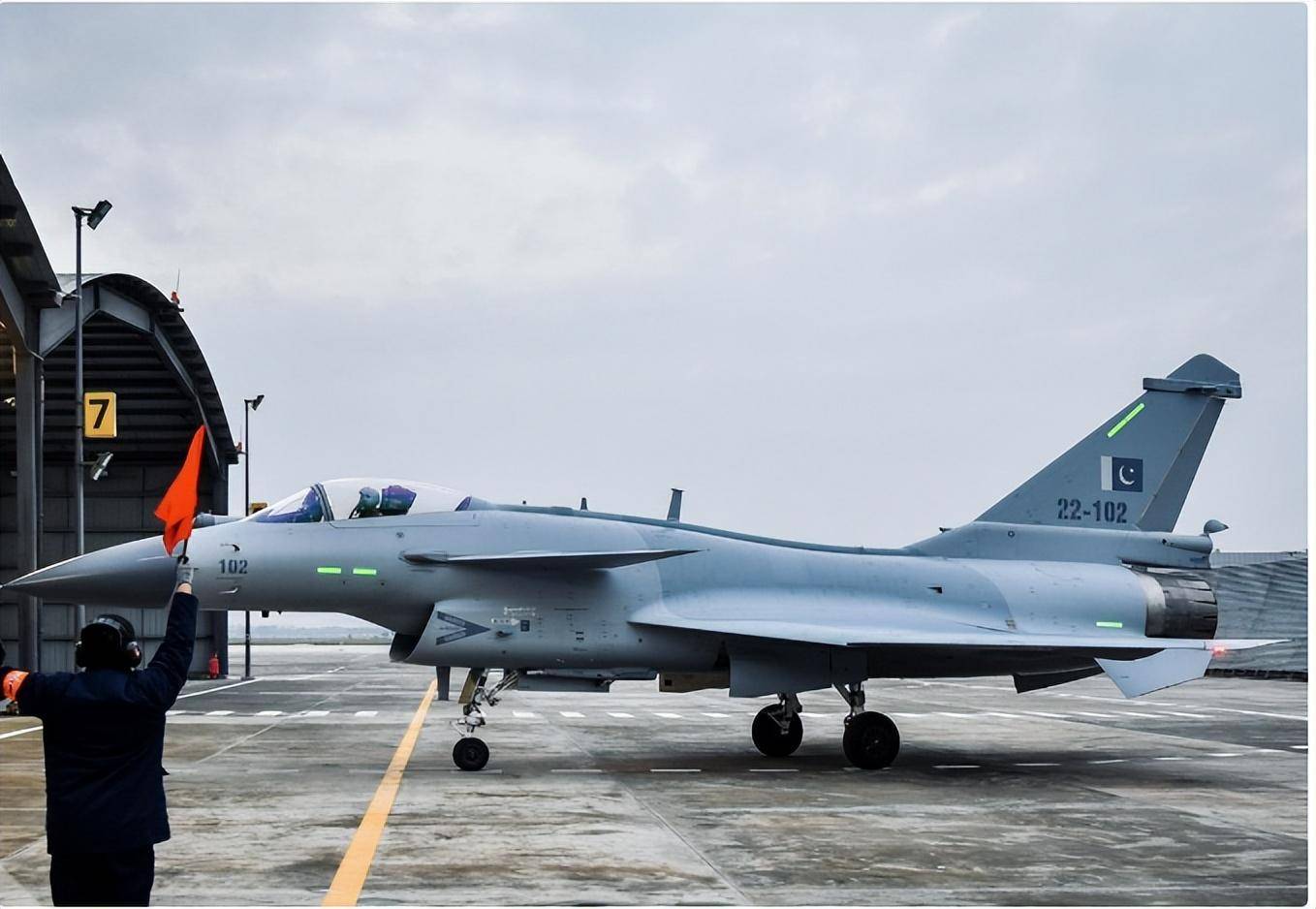 印軍“一雪前恥”，S400擊落巴鐵殲10和梟龍？事后發(fā)現(xiàn)高興太早了