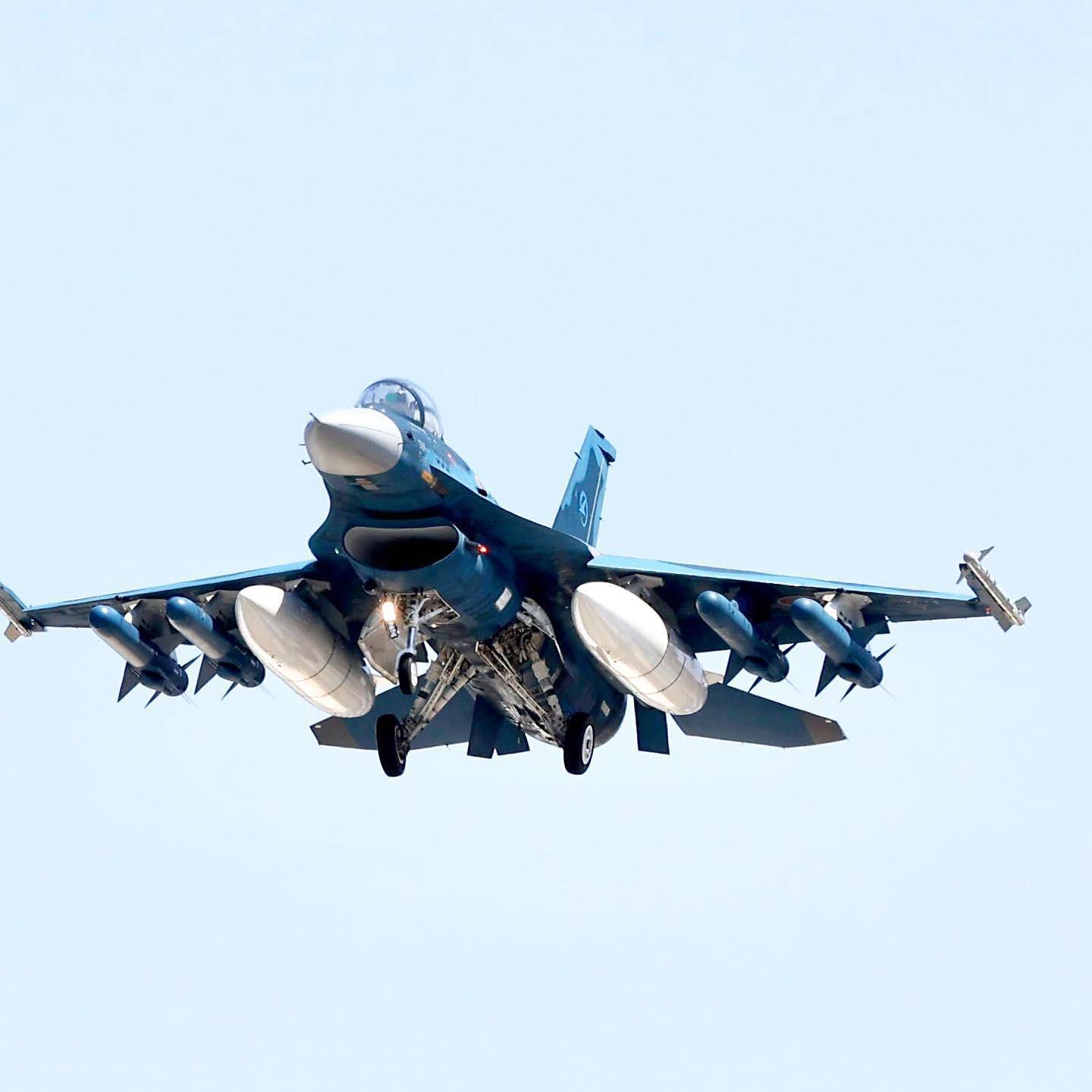 釣魚島上空演練偷襲中國航母，日本自衛(wèi)隊傳來噩耗：F-2戰(zhàn)機墜海