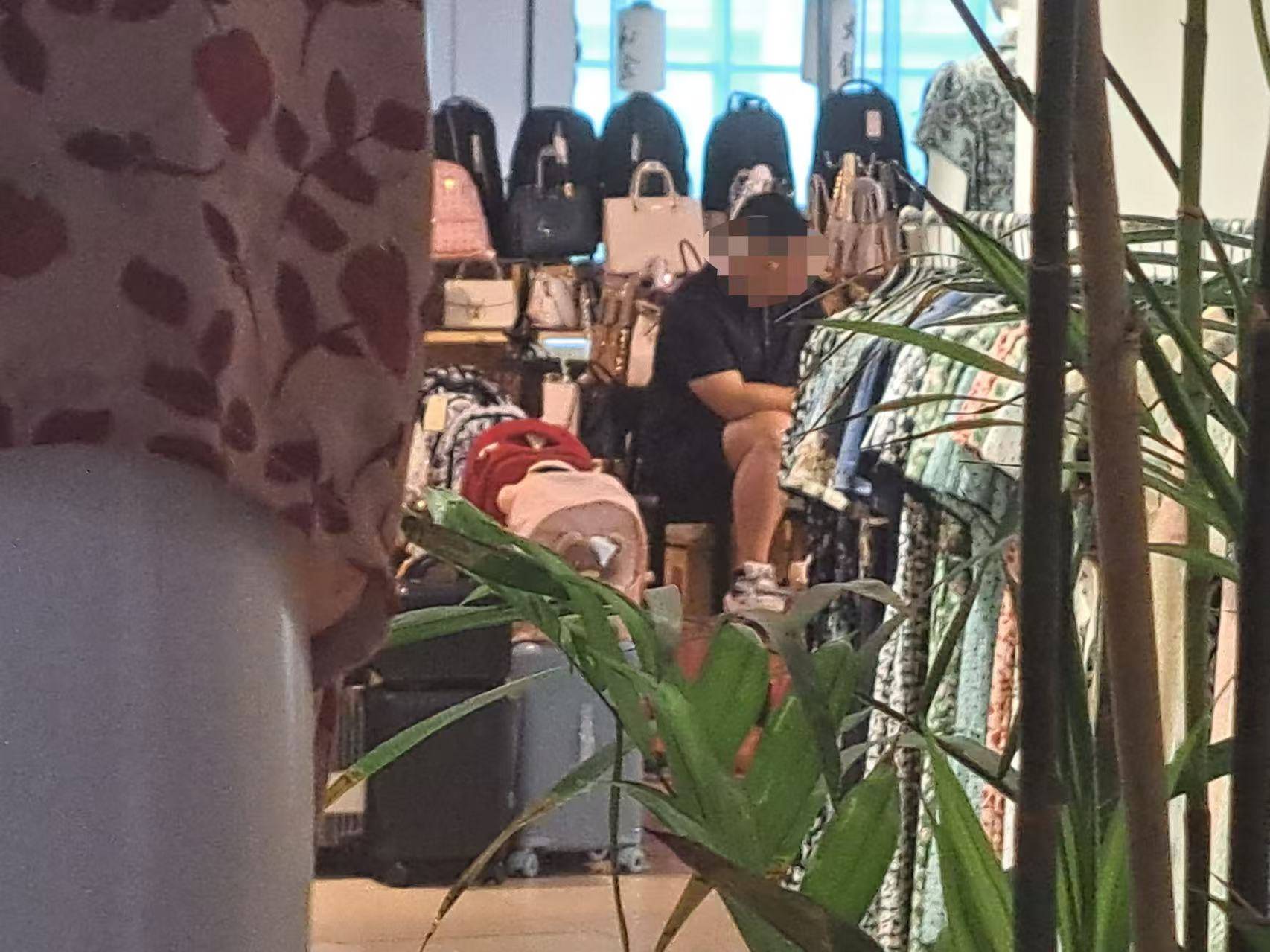男子稱花156元疑買山寨腰帶，找商家理論被對方撂倒毆打，警方調(diào)查一年多無結(jié)果