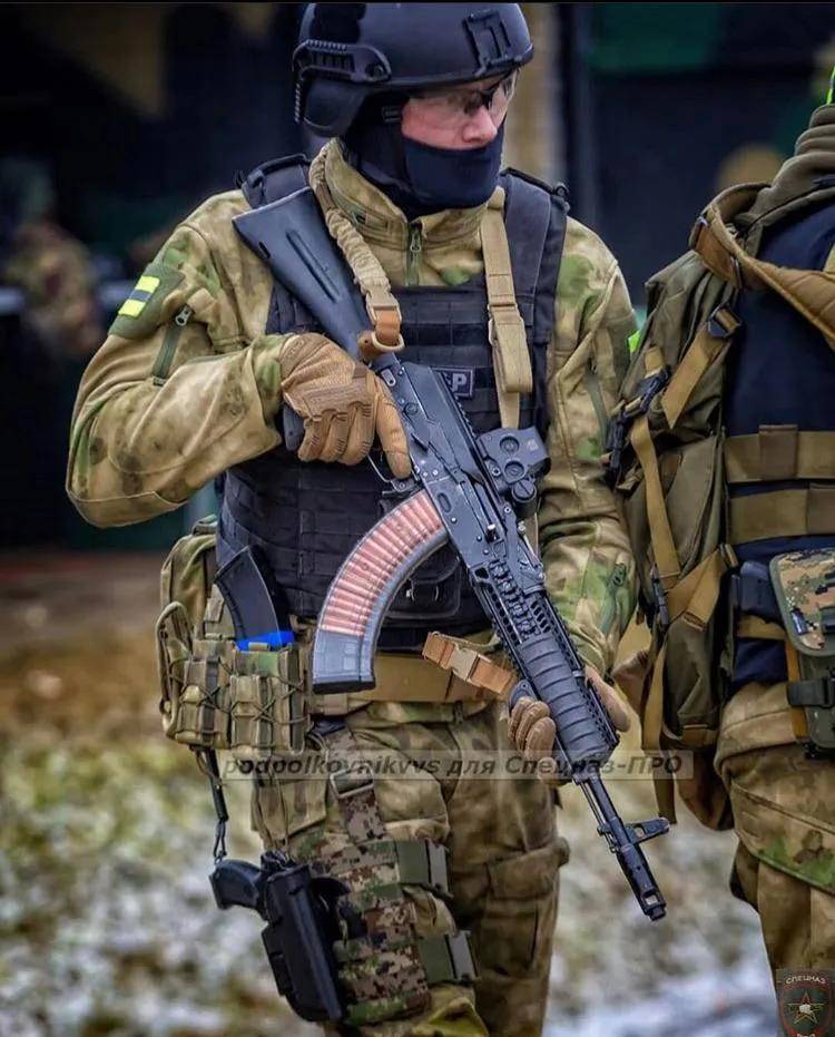 解放軍海軍裝備俄制AKS-74U，為啥不用國(guó)產(chǎn)步槍？