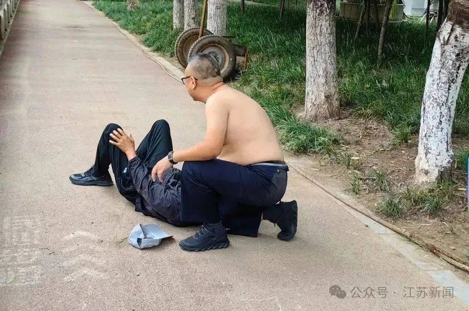 石家莊一公安局副局長“赤膊上陣”，撲倒詐騙分子