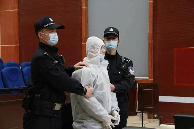 從窗戶闖入，嚴(yán)重暴力強(qiáng)奸兩幼童（4歲、6歲），蔣某亮死刑