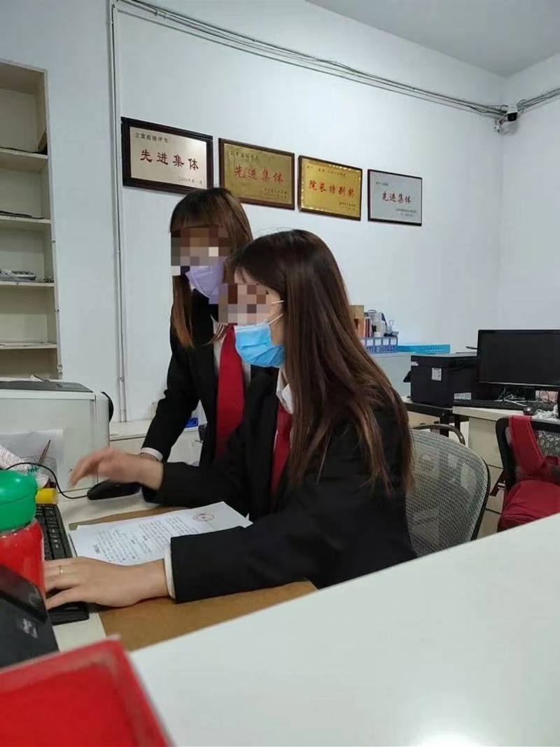 疑遭家暴致死女子家屬：手上有錄音證據(jù)，希望獲得孩子撫養(yǎng)權(quán)