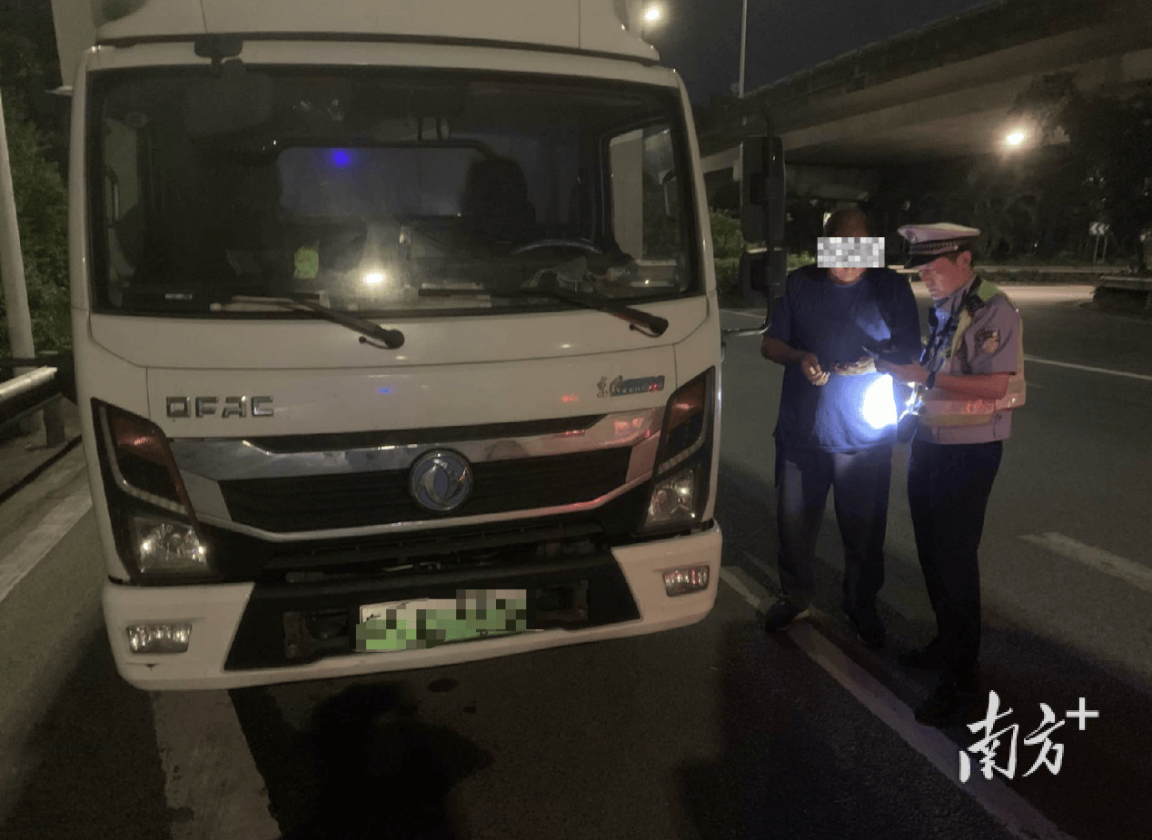 逢車必查！東莞交警嚴(yán)查交通違法行為