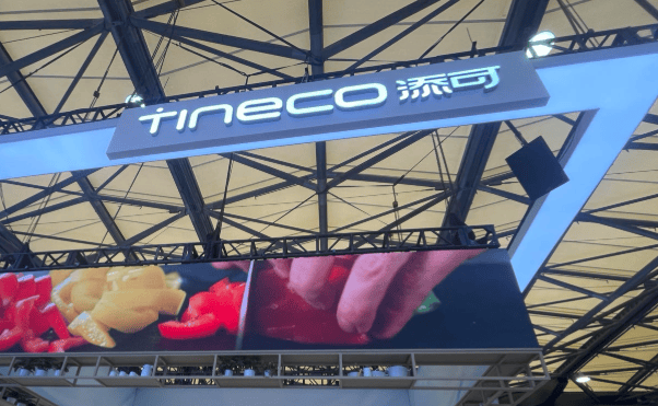 炒菜機(jī)“炒熱”市場：連鎖餐飲涌入炒菜機(jī)賽道，團(tuán)餐大型炒菜機(jī)3萬元起步；炒菜機(jī)能代替廚師嗎？