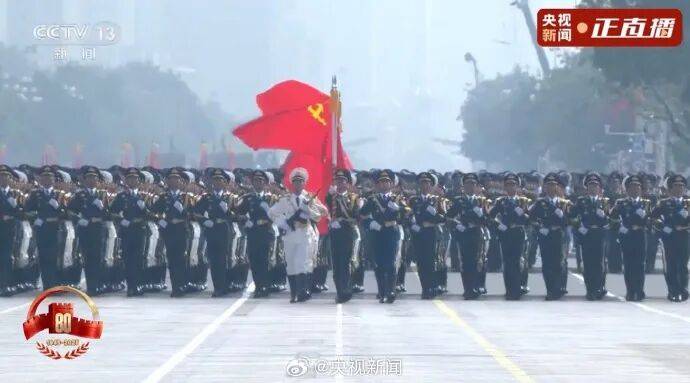 殲20S、DF61導彈，震撼亮相！三支兵種首次亮相天安門廣場，空中梯隊戰(zhàn)機起飛