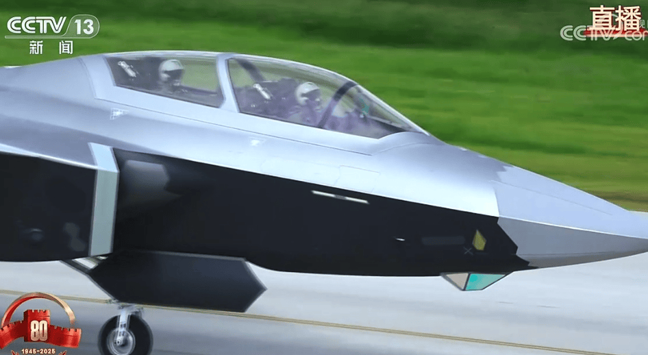東風-61、巨浪-3、折疊翼預警機、殲-20S，畫面披露！