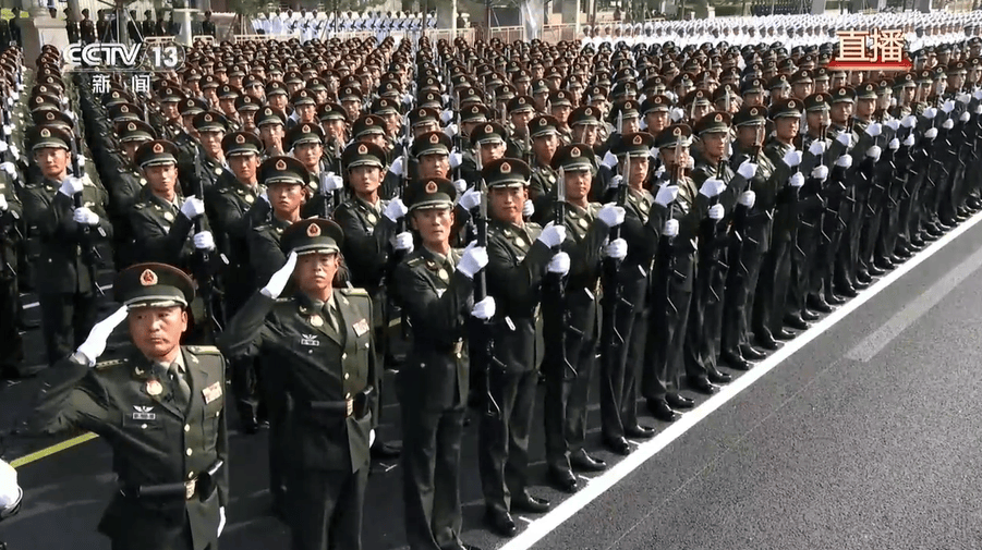 同志們好！主席好！