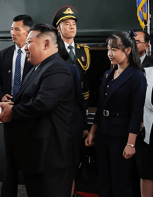 金正恩女兒首登國(guó)際舞臺(tái)，引爆接班傳聞！英國(guó)首相被架空，工黨內(nèi)斗成全武行…