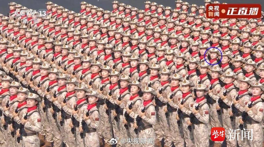 抗戰(zhàn)勝利80周年大閱兵民兵方陣，有兩名女生來自無錫地區(qū)