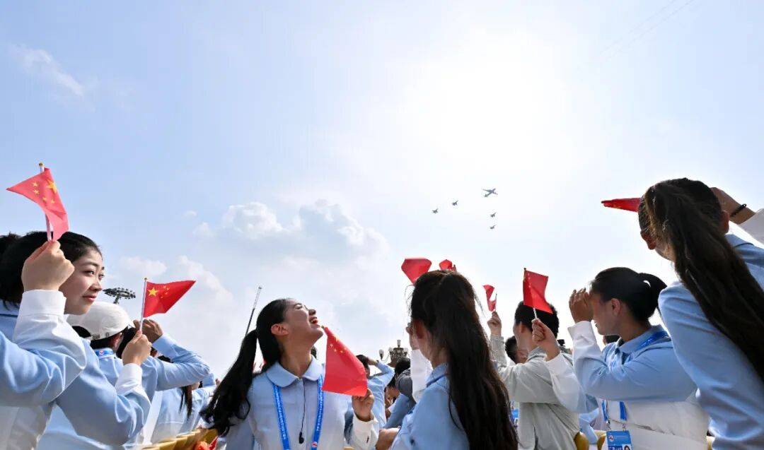 新華社出圖！