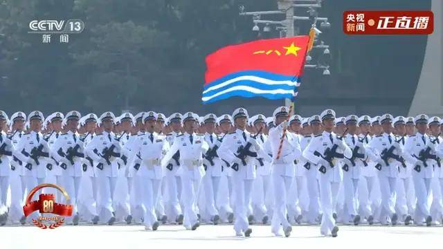 不裝了！一口氣看完九三大閱兵武器裝備！誰說我們一個(gè)也不認(rèn)識(shí)？