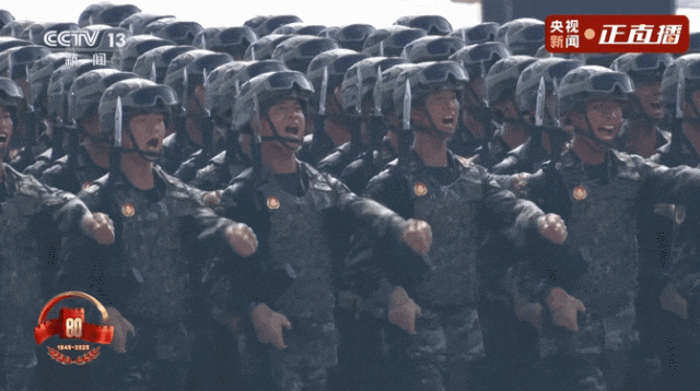 不裝了！一口氣看完九三大閱兵武器裝備！誰說我們一個(gè)也不認(rèn)識(shí)？