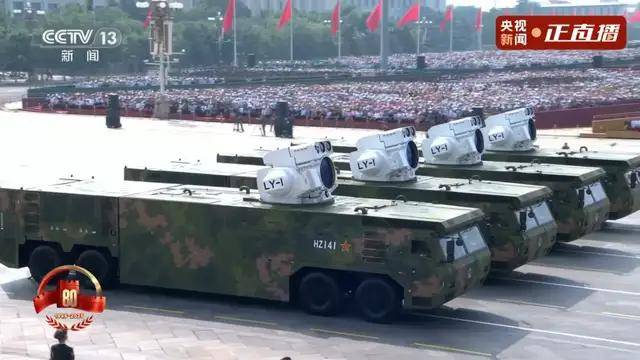 不裝了！一口氣看完九三大閱兵武器裝備！誰說我們一個(gè)也不認(rèn)識(shí)？