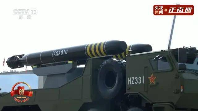 不裝了！一口氣看完九三大閱兵武器裝備！誰說我們一個(gè)也不認(rèn)識(shí)？