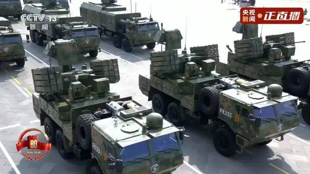 不裝了！一口氣看完九三大閱兵武器裝備！誰說我們一個(gè)也不認(rèn)識(shí)？