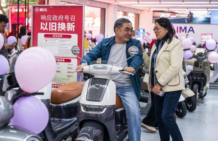 “小電驢”新國標(biāo)實施后，“舊車”還能騎嗎？