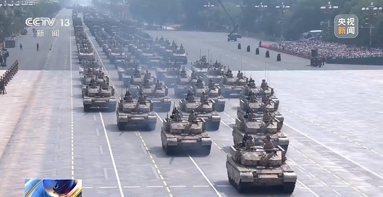 1厘米的極致精度！揭秘裝備方隊(duì)唯一的“三車引導(dǎo)”