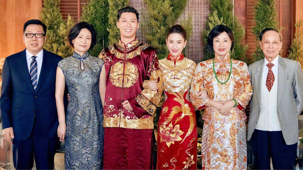 考古 | 何超蓮竇驍雙雙辟謠離婚！兩人感情生活引各方熱議
